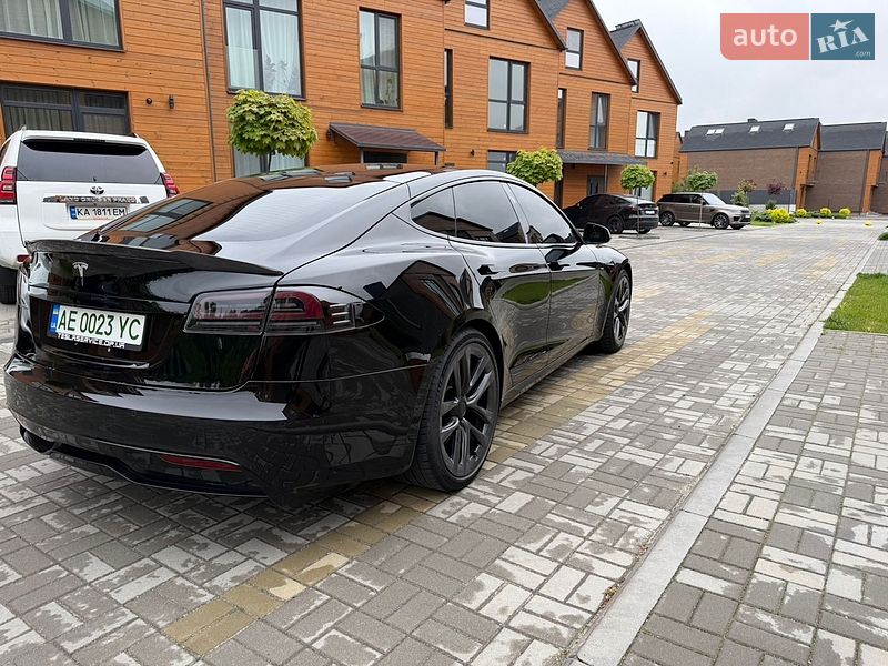 Лифтбек Tesla Model S 2021 в Днепре