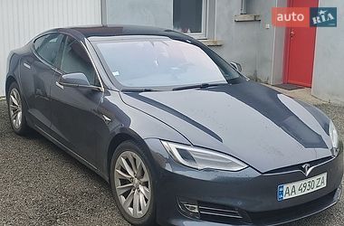 Лифтбек Tesla Model S 2019 в Тернополе