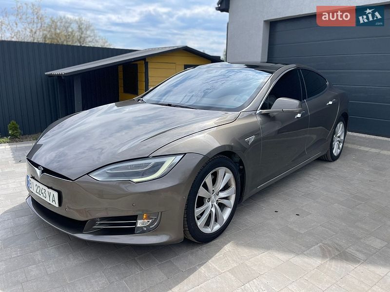 Лифтбек Tesla Model S 2016 в Полтаве фото 4 Лифтбек Tesla Model S 2016 в Полтаве