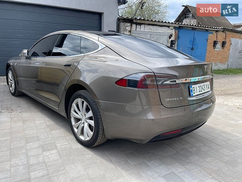 Лифтбек Tesla Model S 2016 в Полтаве фото 25 Лифтбек Tesla Model S 2016 в Полтаве