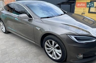 Лифтбек Tesla Model S 2016 в Полтаве фото 30 Лифтбек Tesla Model S 2016 в Полтаве