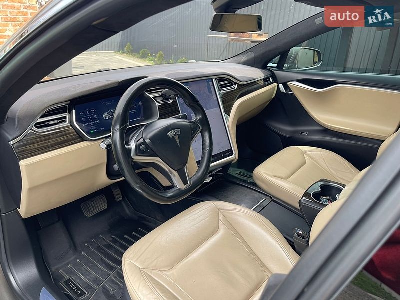 Лифтбек Tesla Model S 2016 в Полтаве фото 47 Лифтбек Tesla Model S 2016 в Полтаве