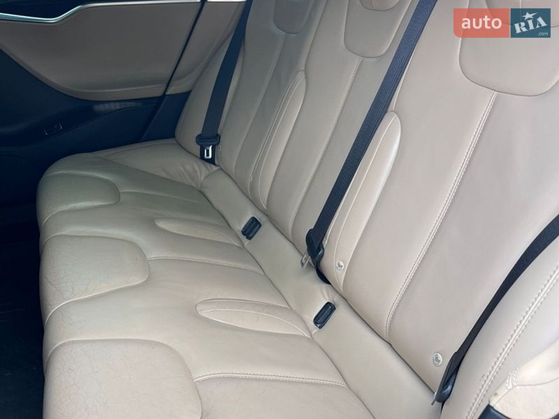 Лифтбек Tesla Model S 2016 в Полтаве фото 60 Лифтбек Tesla Model S 2016 в Полтаве