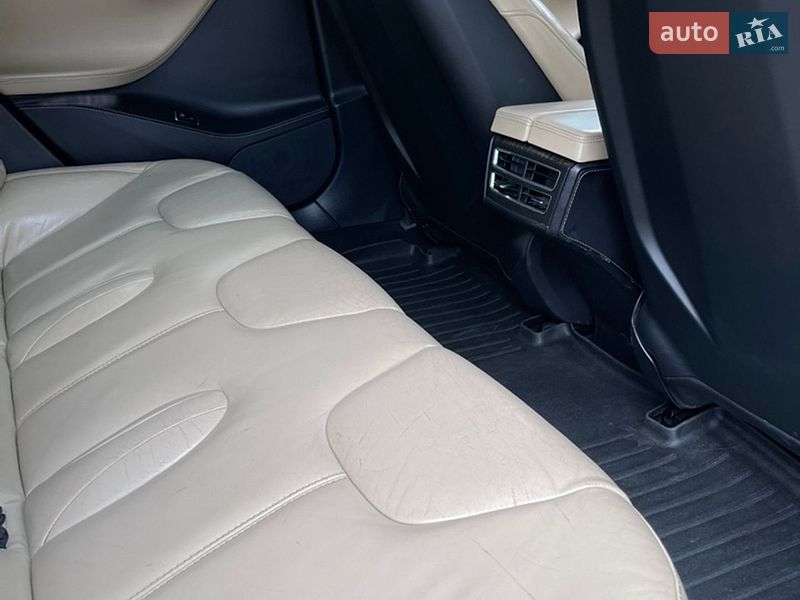 Лифтбек Tesla Model S 2016 в Полтаве фото 62 Лифтбек Tesla Model S 2016 в Полтаве