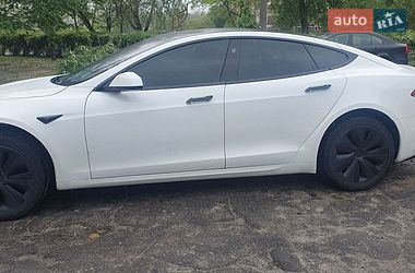 Лифтбек Tesla Model S 2021 в Каменском