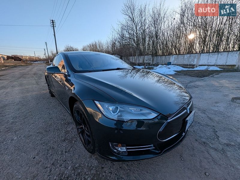 Лифтбек Tesla Model S 2013 в Тернополе фото 10 Лифтбек Tesla Model S 2013 в Тернополе