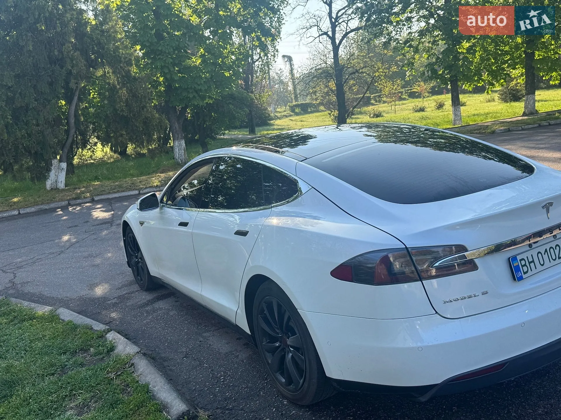 2014 Tesla Model S - фото 1