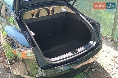 Лифтбек Tesla Model S 2017 в Львове