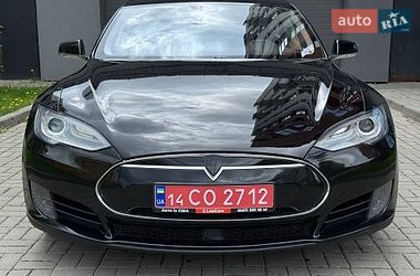 Ліфтбек Tesla Model S 2015 в Львові фото 3 Ліфтбек Tesla Model S 2015 в Львові
