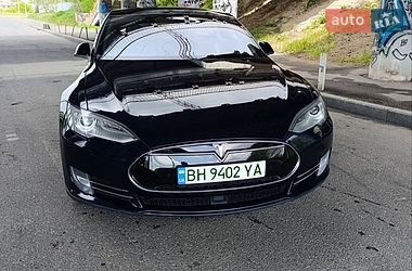 Ліфтбек Tesla Model S 2014 в Одесі