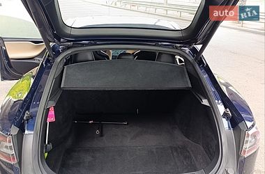 Ліфтбек Tesla Model S 2014 в Одесі