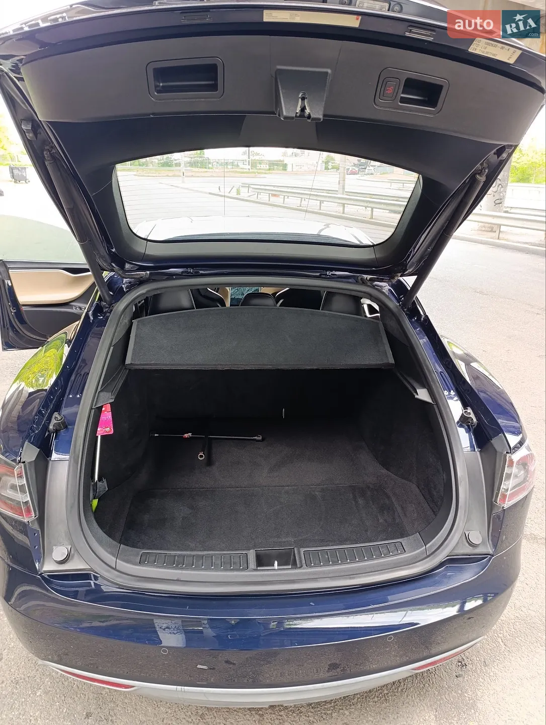 2014 Tesla Model S - мініатюра 23
