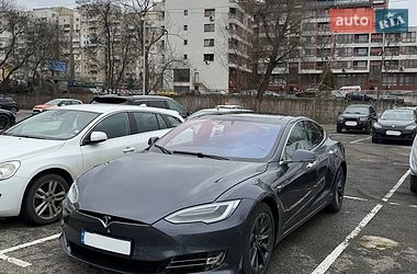 Ліфтбек Tesla Model S 2018 в Одесі