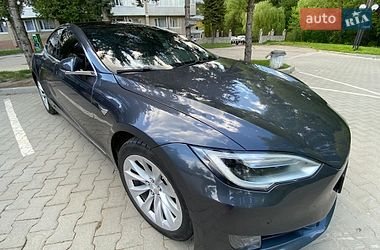 Лифтбек Tesla Model S 2016 в Тернополе