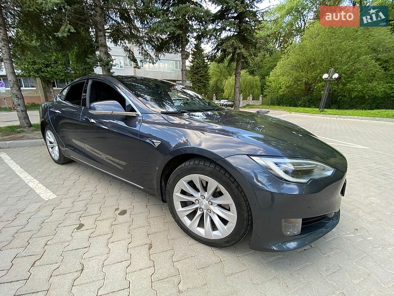 Ліфтбек Tesla Model S 2016 в Тернополі фото 5 Ліфтбек Tesla Model S 2016 в Тернополі