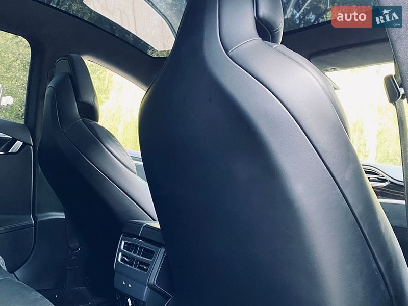 Ліфтбек Tesla Model S 2016 в Тернополі фото 11 Ліфтбек Tesla Model S 2016 в Тернополі