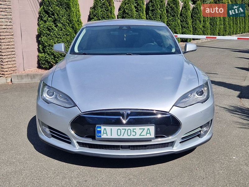 2015 Tesla Model S, VIN 5YJSA1H17FFP70747:plate — фото 1 (autoria)
