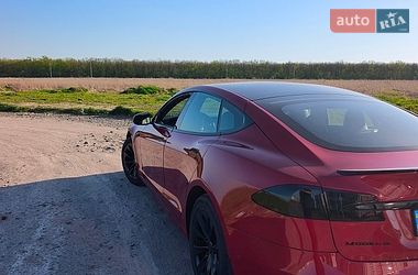 Лифтбек Tesla Model S 2018 в Виннице