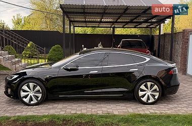 Ліфтбек Tesla Model S 2020 в Києві