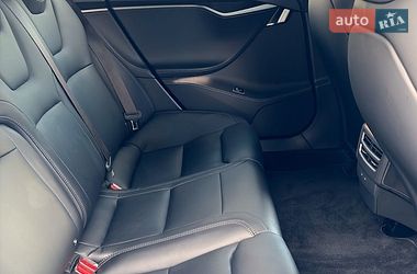 Ліфтбек Tesla Model S 2020 в Києві