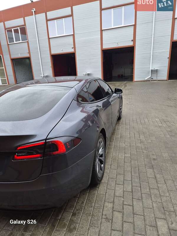 Ліфтбек Tesla Model S 2019 в Сумах