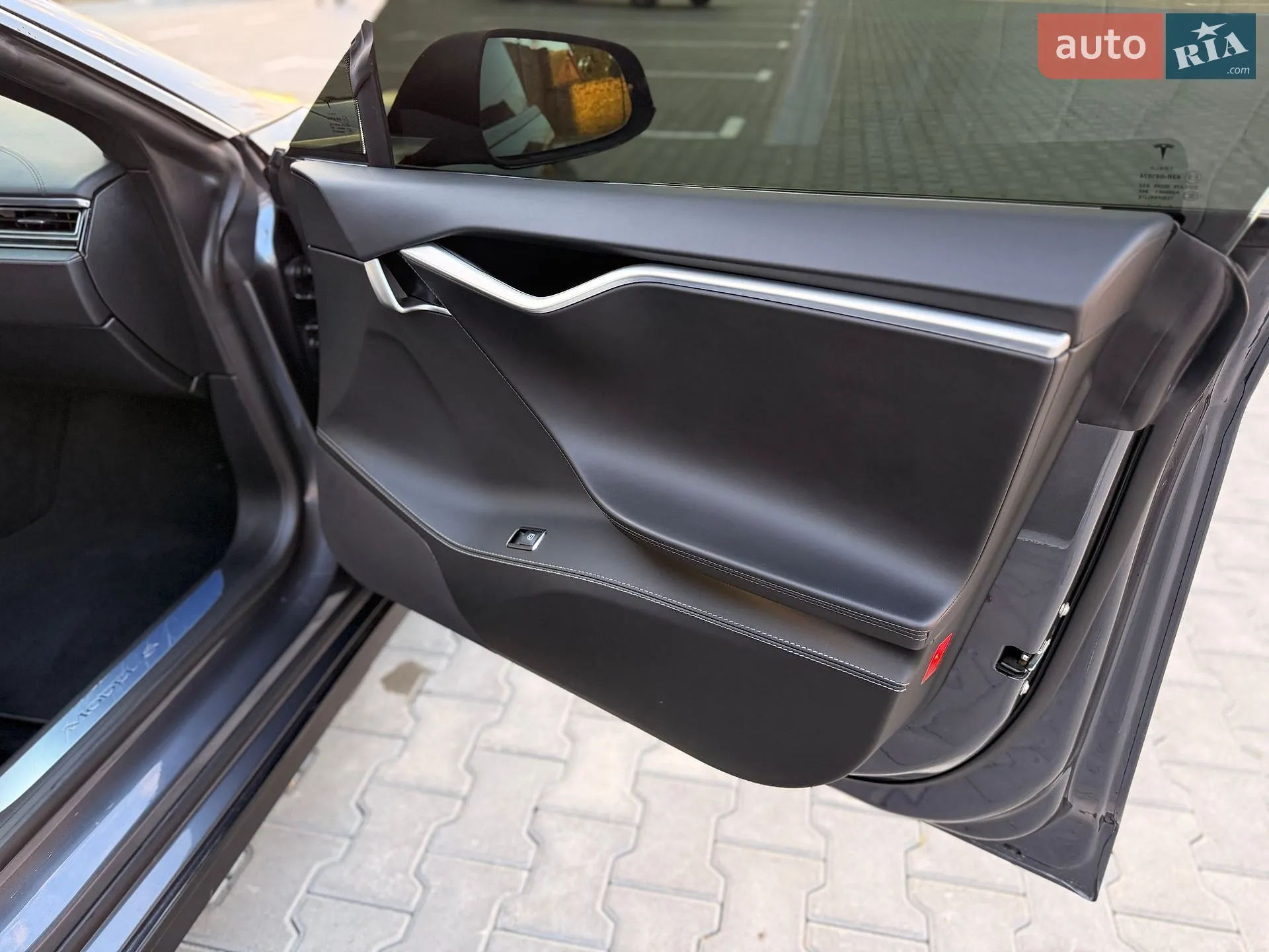2017 Tesla Model S - мініатюра 39