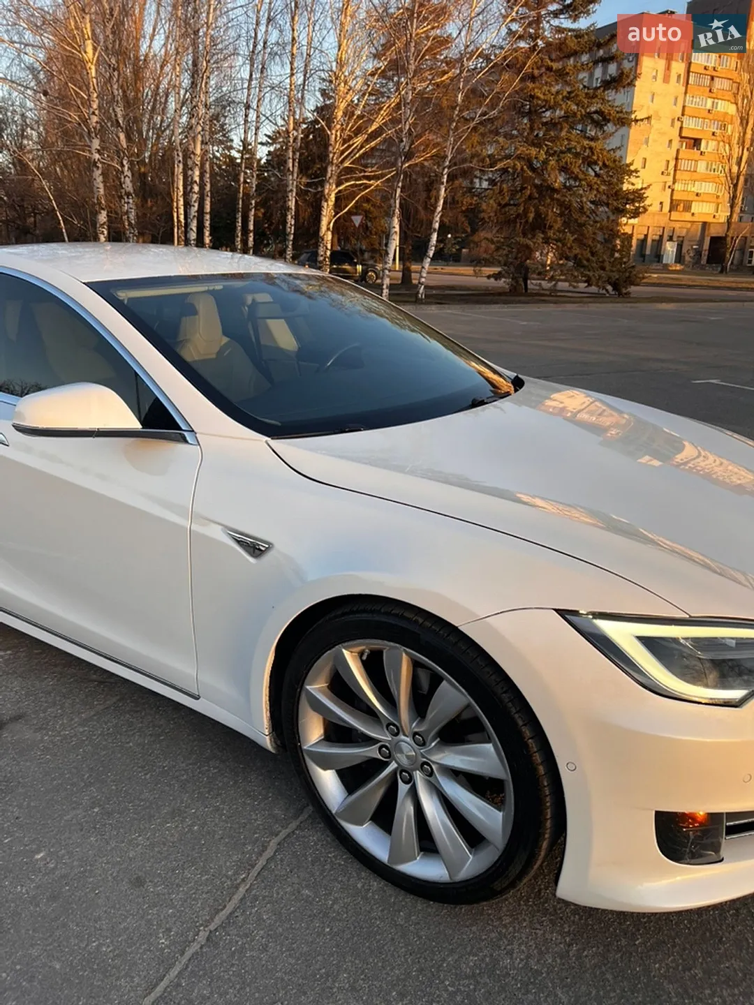 2016 Tesla Model S - мініатюра 3