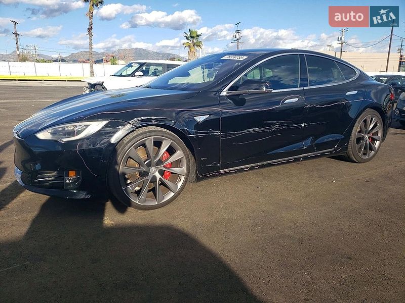 Tesla Model S 2016