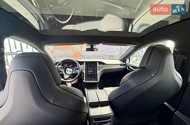Лифтбек Tesla Model S 2018 в Львове
