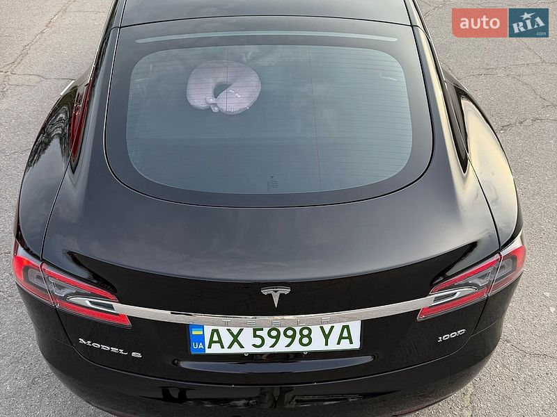 Ліфтбек Tesla Model S 2018 в Запоріжжі
