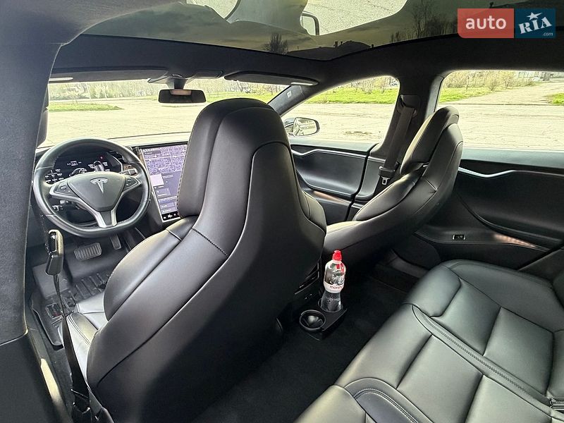 Ліфтбек Tesla Model S 2018 в Запоріжжі