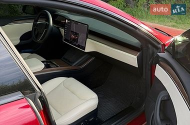 Ліфтбек Tesla Model S 2023 в Новомосковську