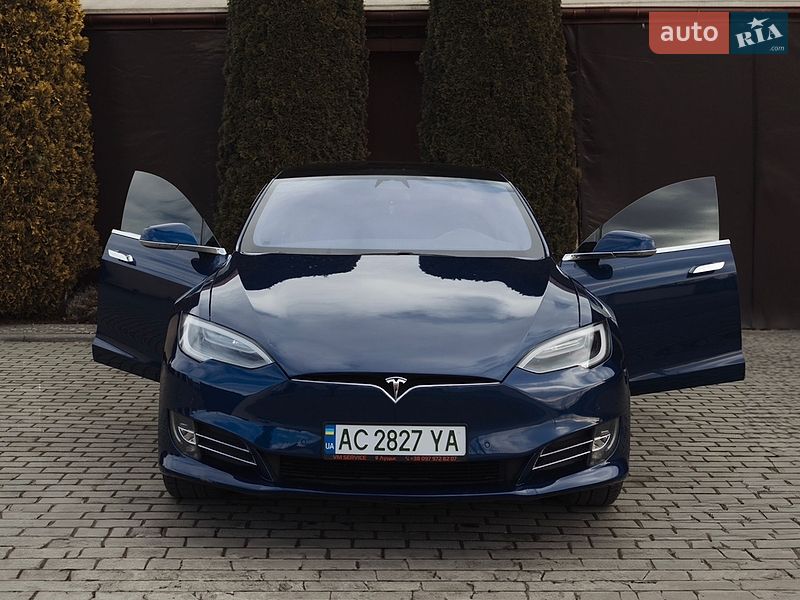 Tesla Model S 2017