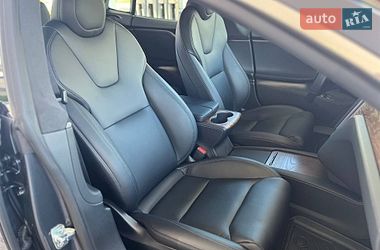 Ліфтбек Tesla Model S 2020 в Одесі