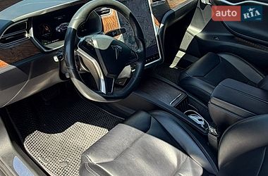 Лифтбек Tesla Model S 2017 в Умани