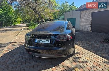 Лифтбек Tesla Model S 2015 в Одессе