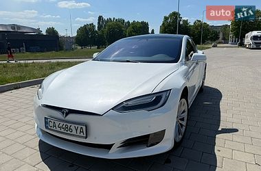 Ліфтбек Tesla Model S 2017 в Черкасах