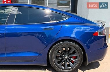 Лифтбек Tesla Model S 2018 в Киеве