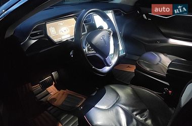 Лифтбек Tesla Model S 2013 в Коломые