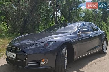 Лифтбек Tesla Model S 2015 в Харькове фото 2 Лифтбек Tesla Model S 2015 в Харькове