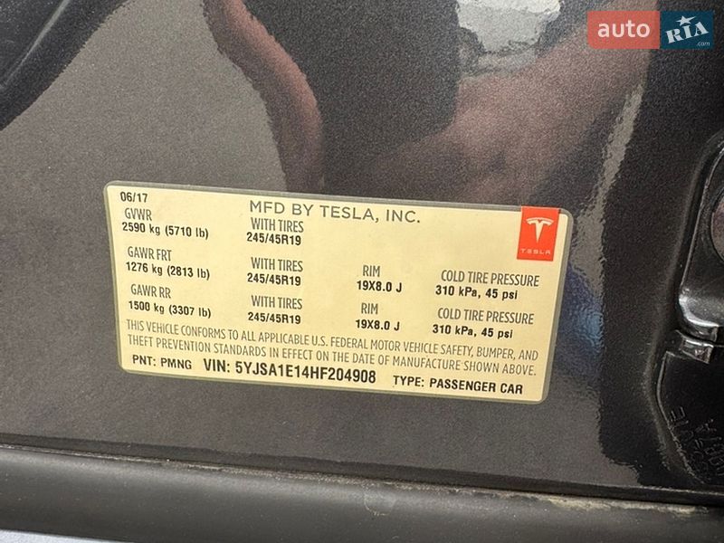 Ліфтбек Tesla Model S 2017 в Черкасах