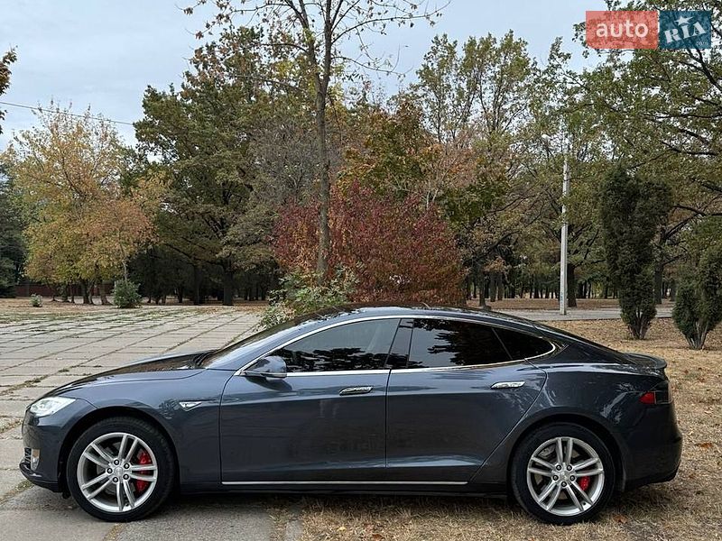 Лифтбек Tesla Model S 2014 в Харькове фото 2 Лифтбек Tesla Model S 2014 в Харькове