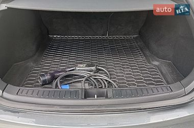 Лифтбек Tesla Model S 2014 в Ровно