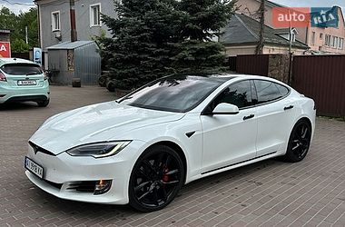 Ліфтбек Tesla Model S 2018 в Василькові