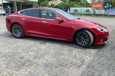 Лифтбек Tesla Model S 2019 в Полтаве