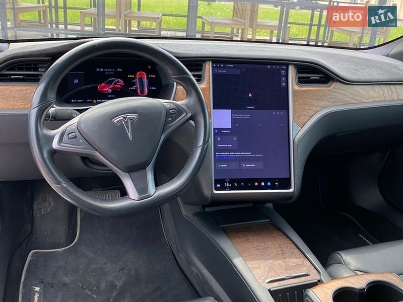 Лифтбек Tesla Model S 2019 в Полтаве