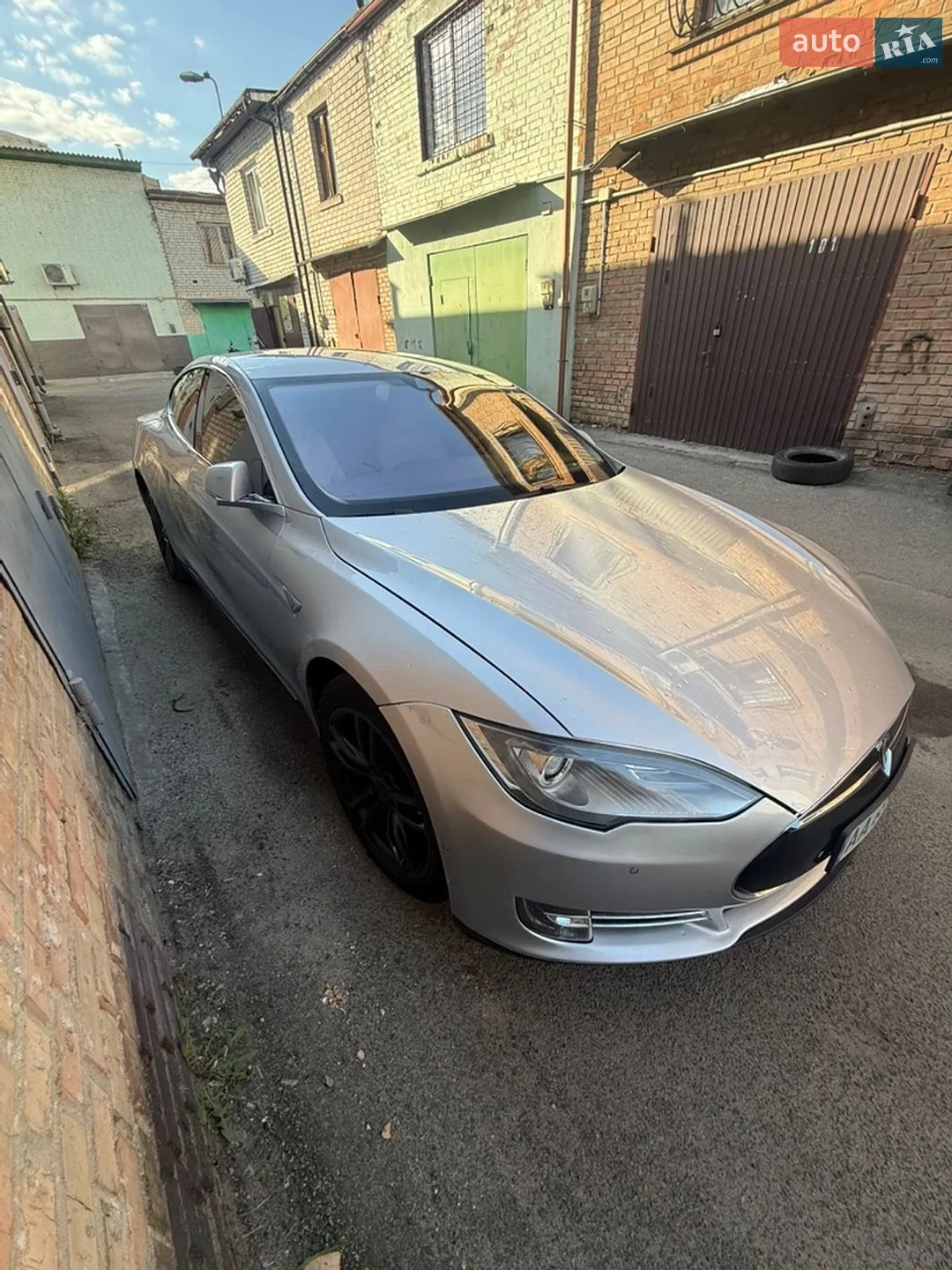 2015 Tesla Model S - фото 1