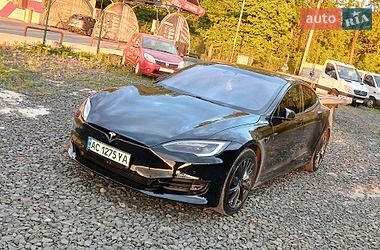 Ліфтбек Tesla Model S 2017 в Луцьку