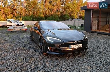 Ліфтбек Tesla Model S 2017 в Луцьку