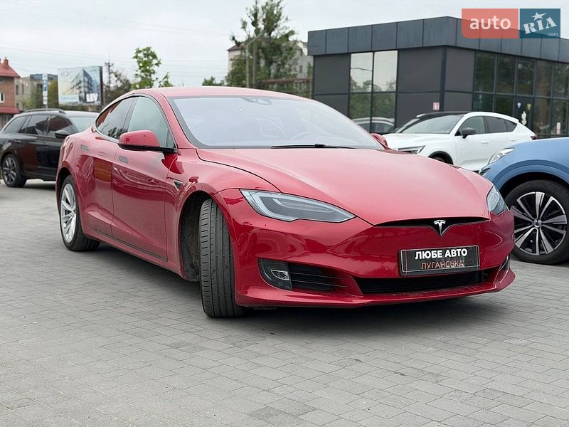 Tesla Model S 2016